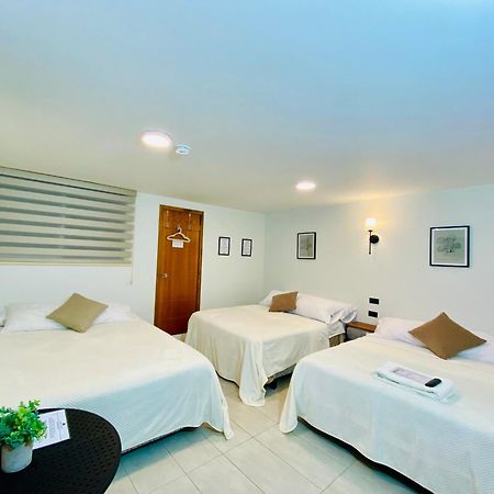 Hotel Bombay Baños Екстериор снимка