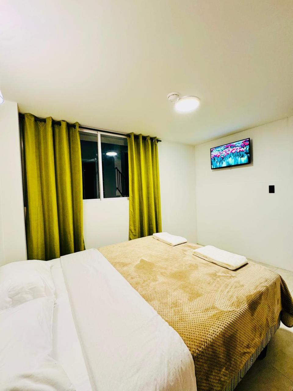 Hotel Bombay Baños Екстериор снимка