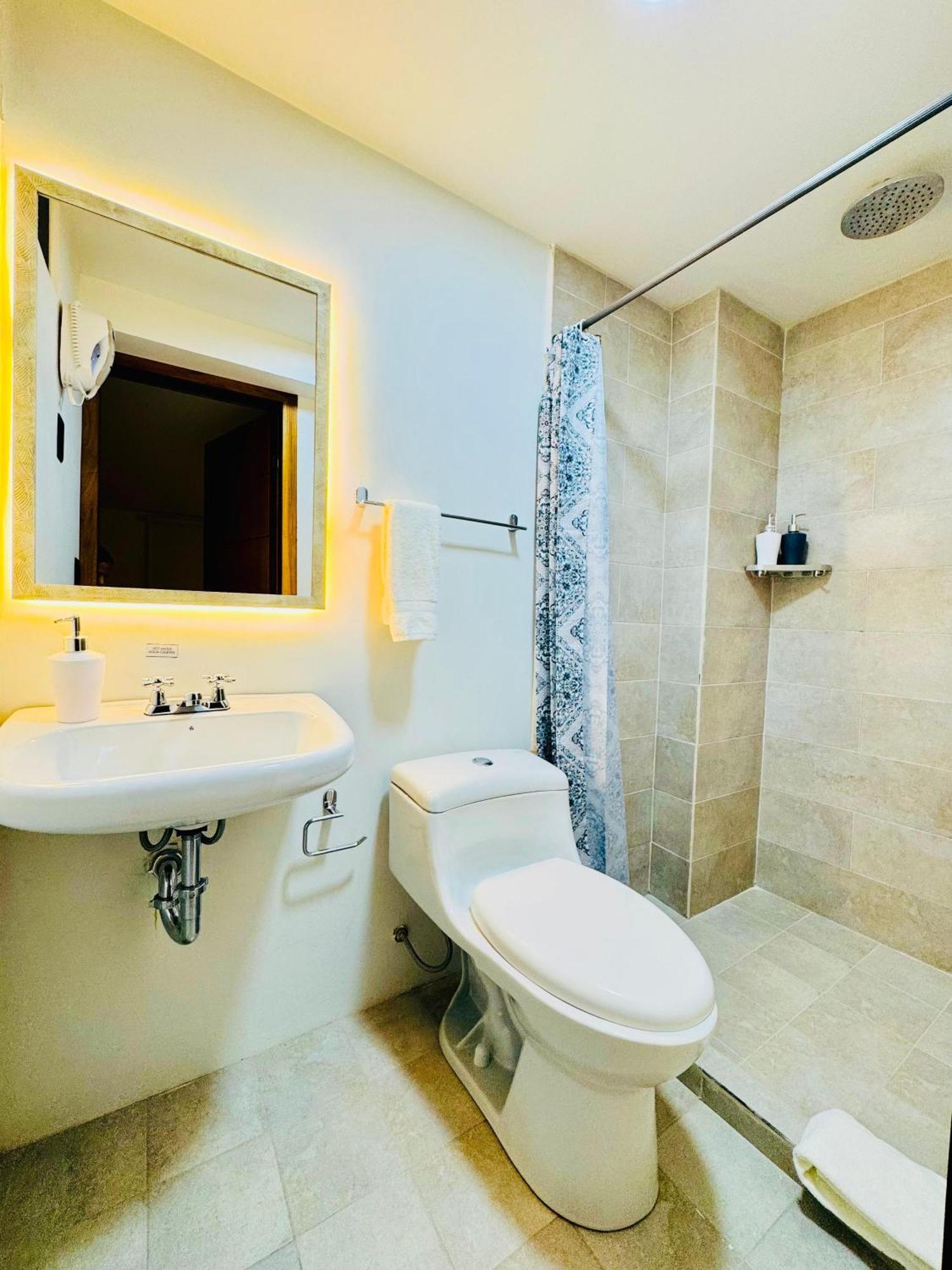 Hotel Bombay Baños Екстериор снимка