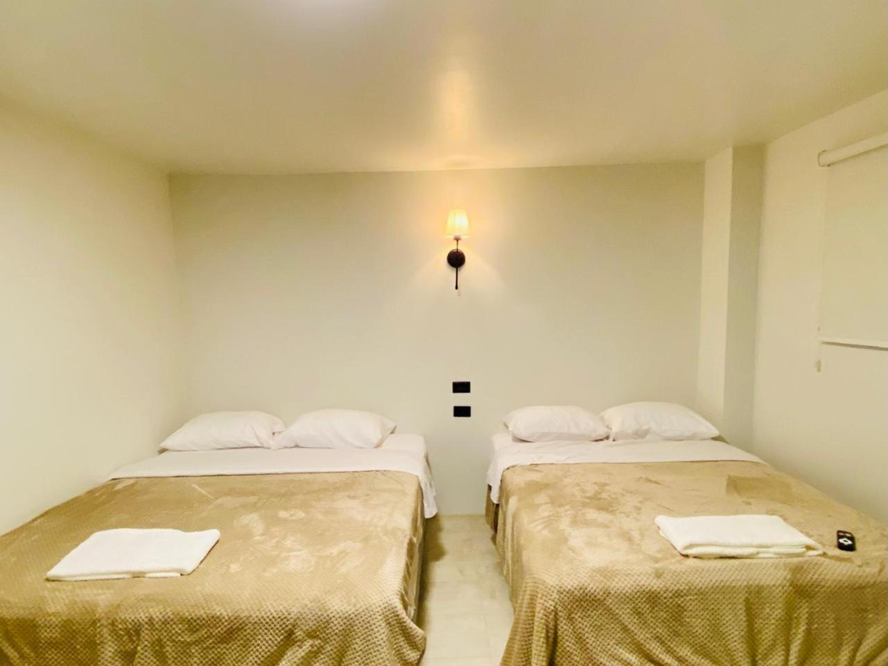 Hotel Bombay Baños Екстериор снимка