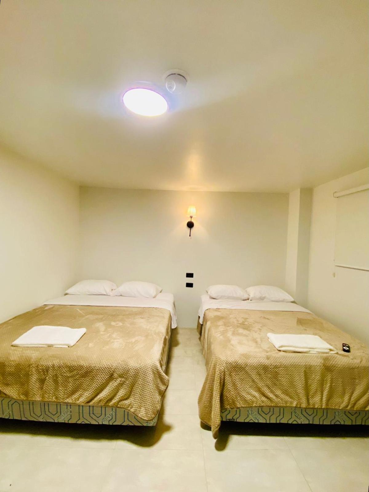 Hotel Bombay Baños Екстериор снимка
