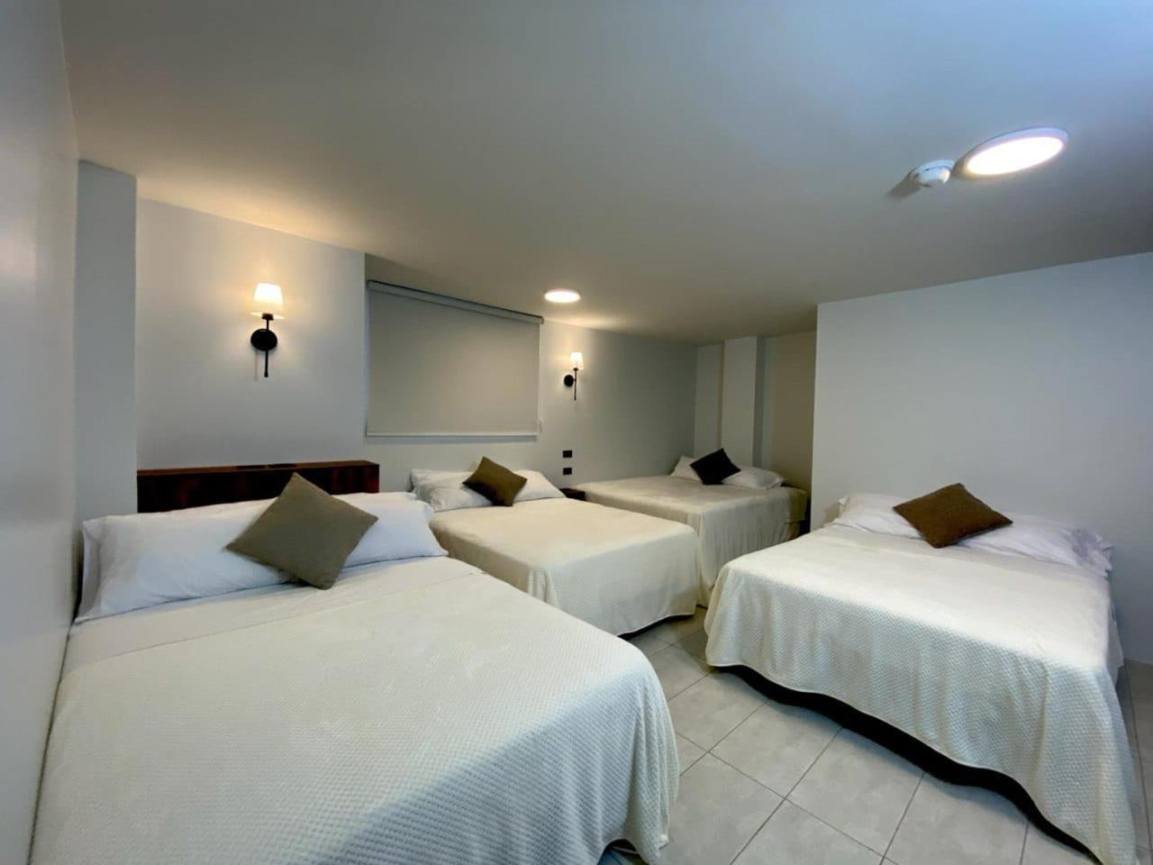 Hotel Bombay Baños Екстериор снимка
