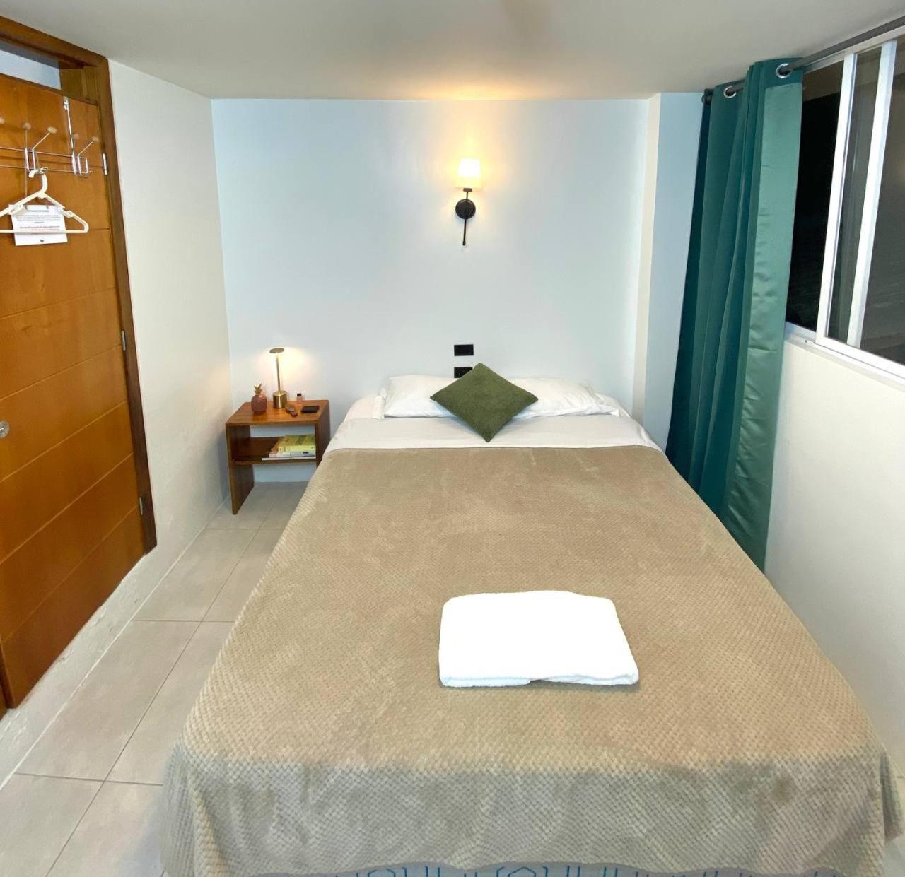 Hotel Bombay Baños Екстериор снимка