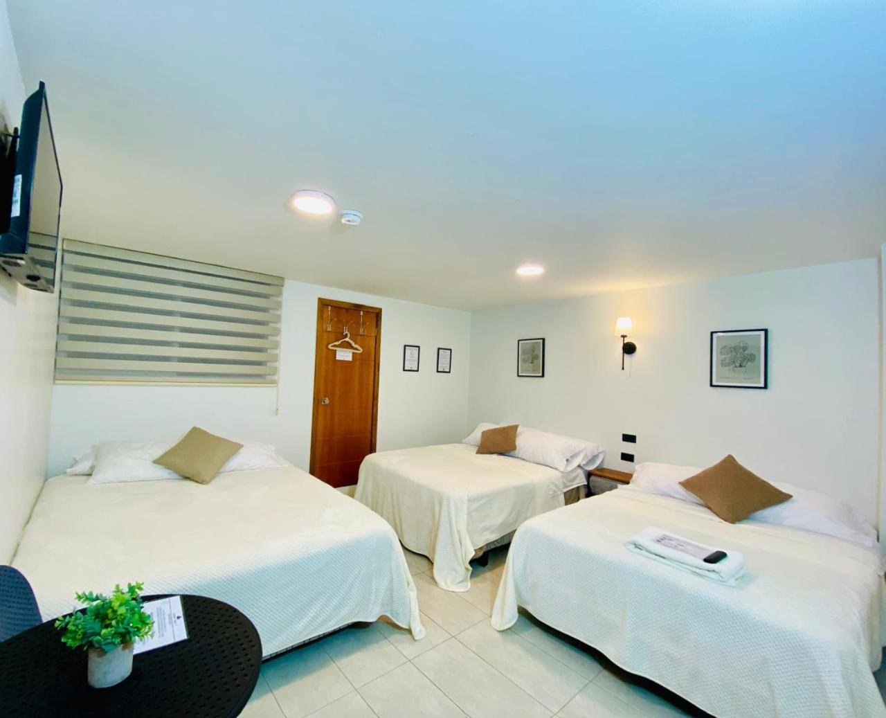 Hotel Bombay Baños Екстериор снимка