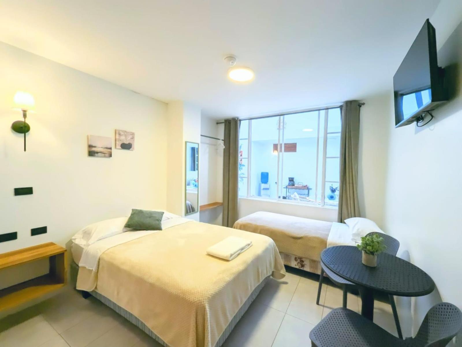 Hotel Bombay Baños Екстериор снимка